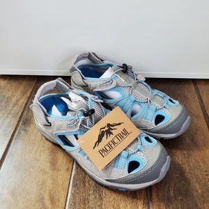 Pacific Trail-Pumice Light Blue-Light Grey in Size 7.5 US